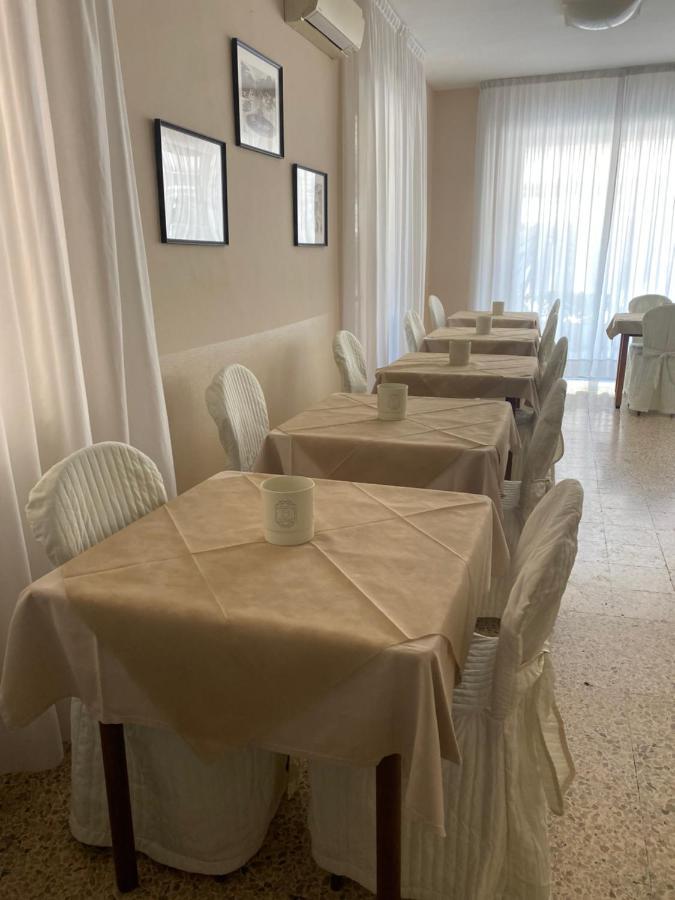 B&B Hotel Lucciola Cattolica Exterior foto