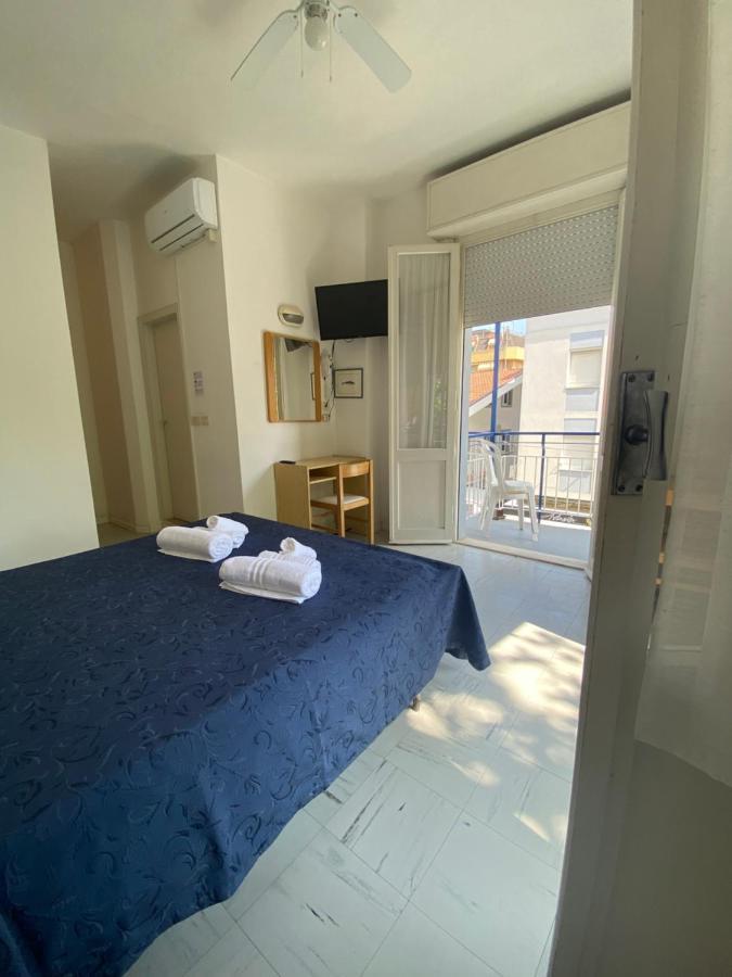 B&B Hotel Lucciola Cattolica Exterior foto